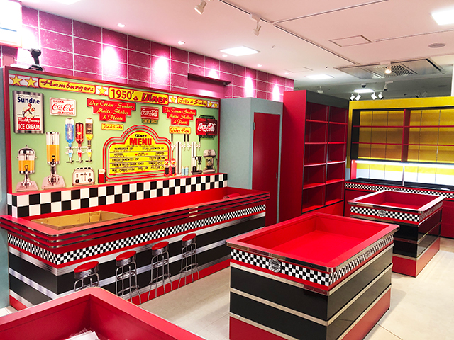 バラ売りコーナー 物販店 『OTAKARA×ICHIBA 横浜店 | LUCKY BOX 』 がオープンしま